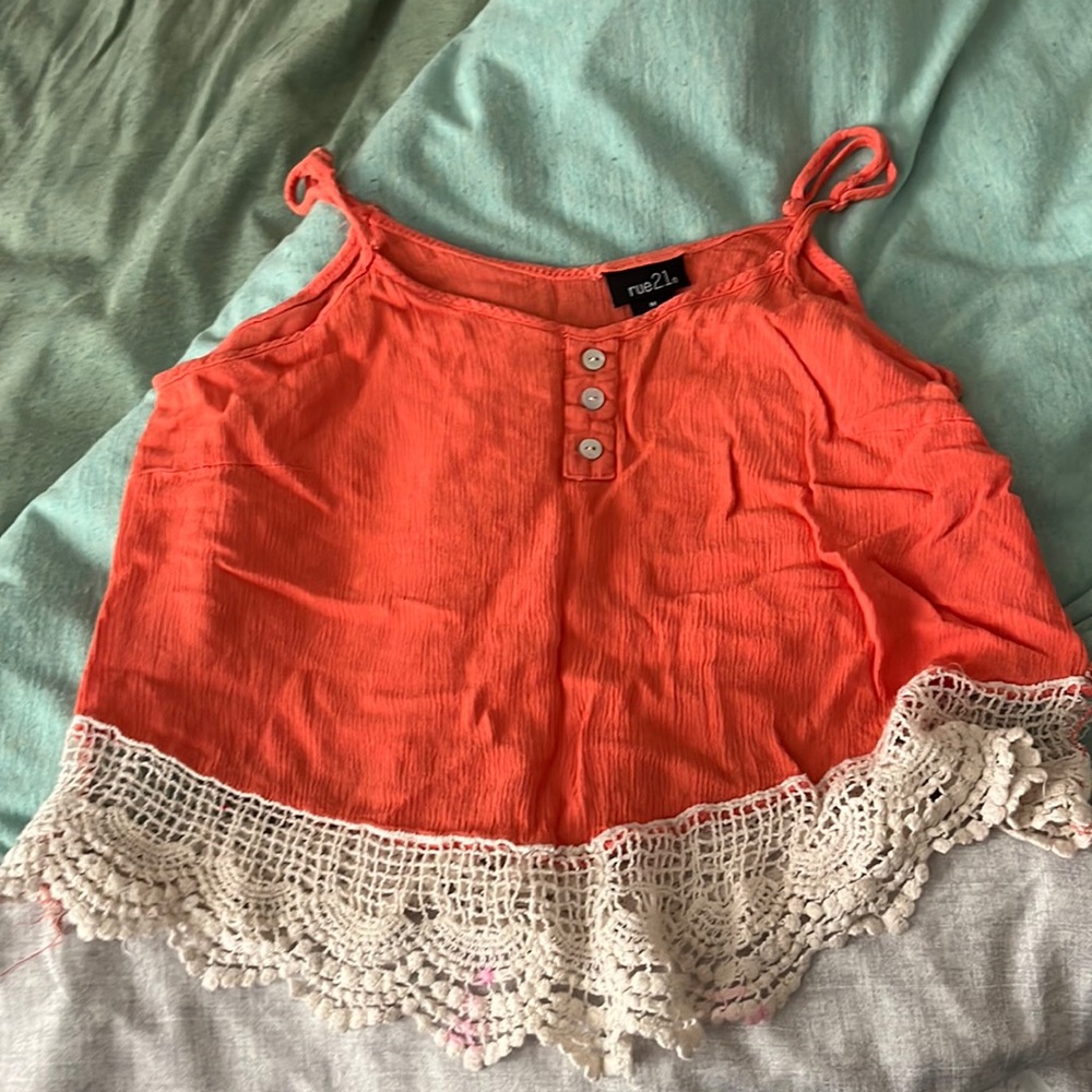 Crop top